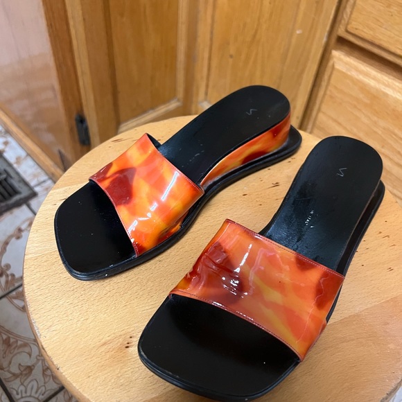 Sandals - Picture 2 of 4